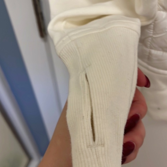 Old Navy Active Zip Up Puffer Hoodie - Picture 4 of 7